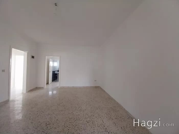 Apartment for rent in jabal el hussein
